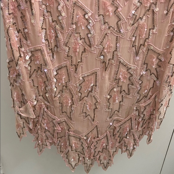 โจ๐Chic Blush Sequin Long Sleeve Dress Vintage Silk Glam๐โจ - Picture 6 of 12